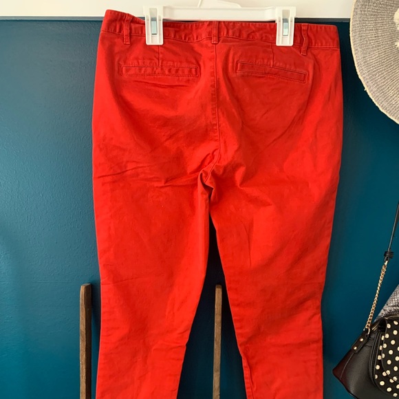 Red khakis - Picture 3 of 3